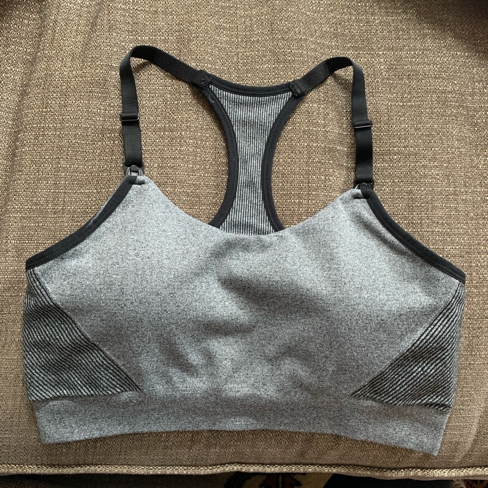 Never worn Auden nursing sports bra size L